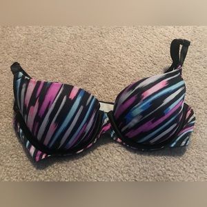 Pink Victoria’s Secret bra